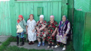 BÖN FÖR DE BIBELLÖSA FOLKEN - Sibirian Tatar woman group village
